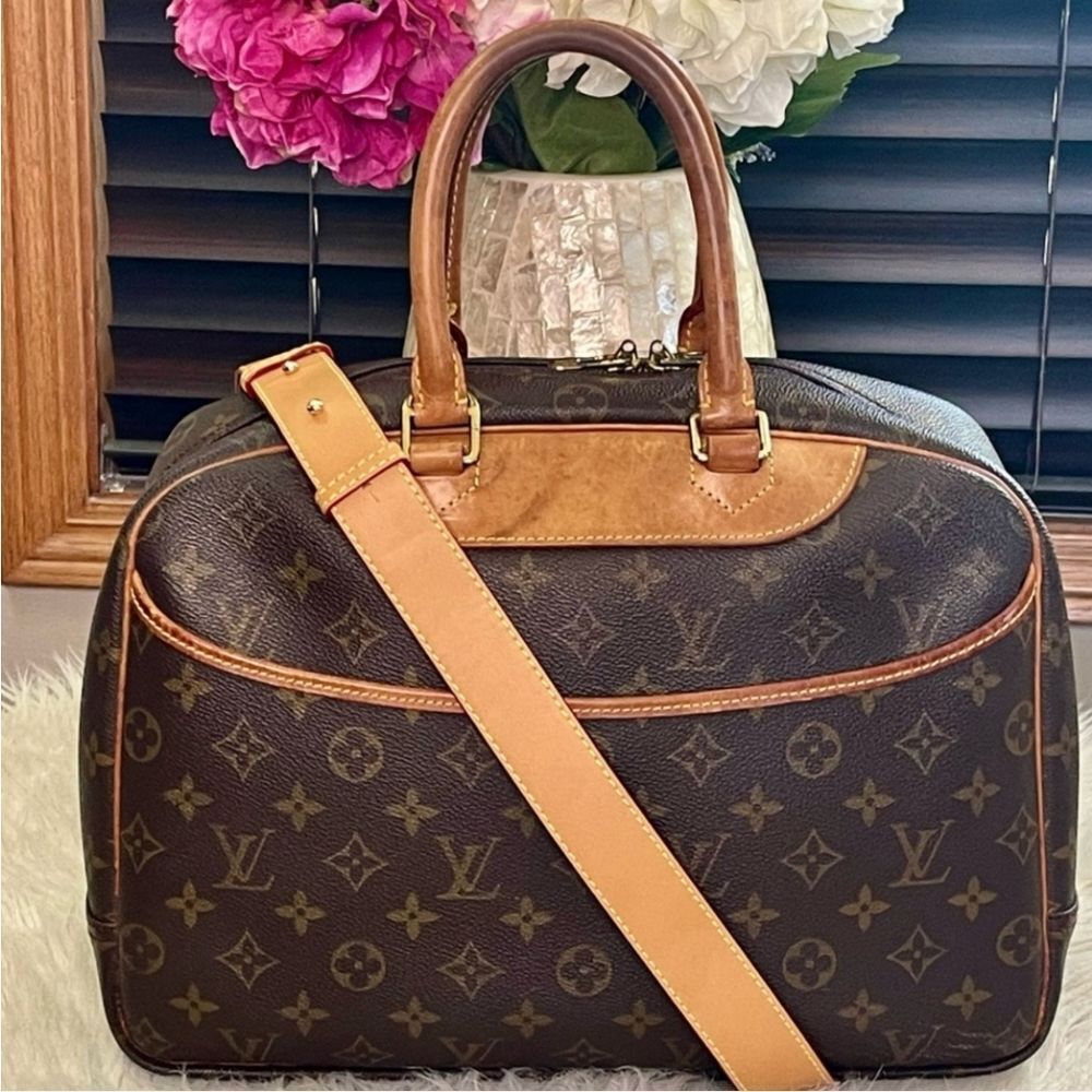 AUTHENTIC Louis Vuitton Deauville bag - Picture 5 of 13